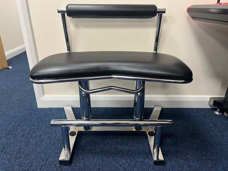 File:Leatherette Bench 2.jpeg