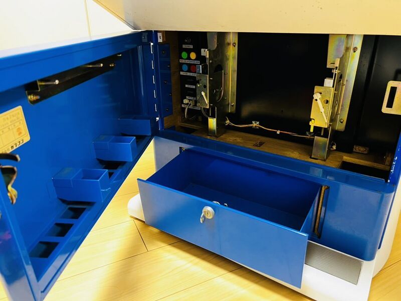 File:Q grand am box.jpg