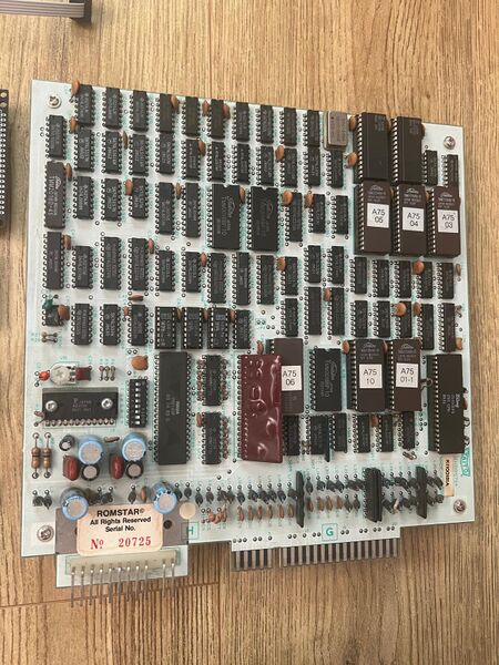 File:Arkanoid PCB 1.jpg